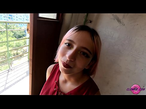 ❤️ סענסואַל תּלמיד סאַקס אַ פרעמדער אין די אָוטבאַקק - מיט זיין פּנים ❤ פּאָרנאָ ביי אונדז ❤